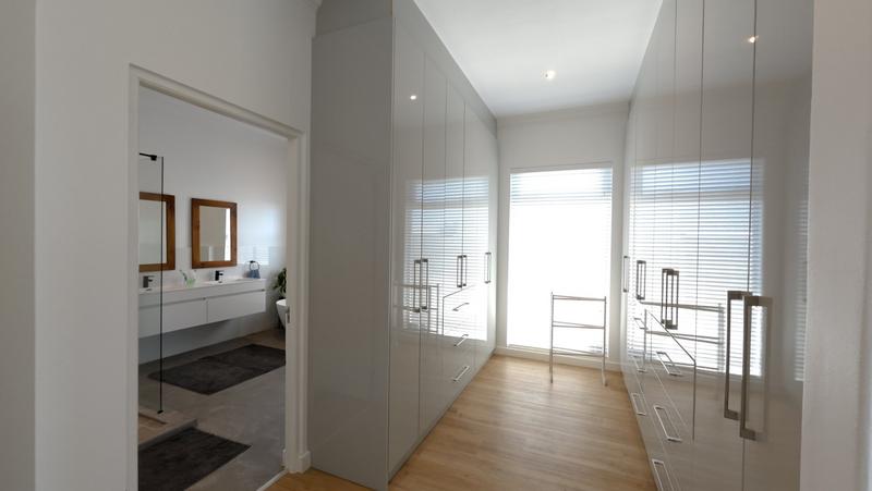 4 Bedroom Property for Sale in Yzerfontein Western Cape